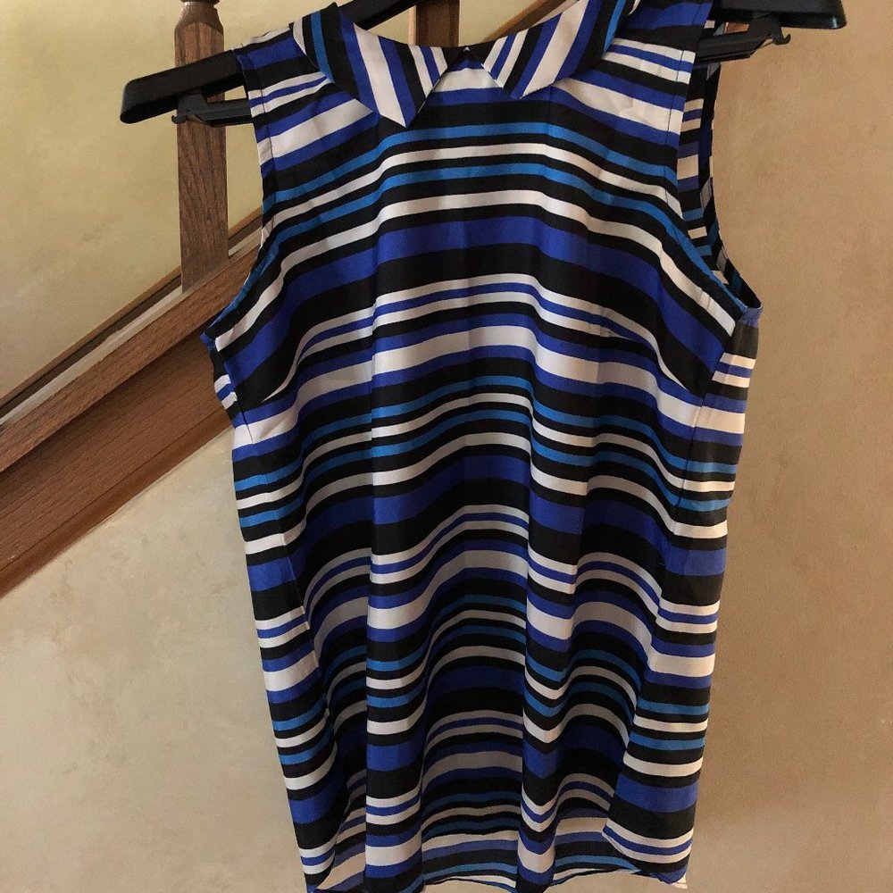 GAP XS shirt